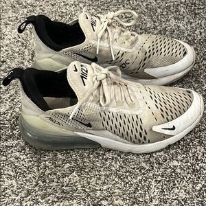 Nike Air Max 270 Sneakers
